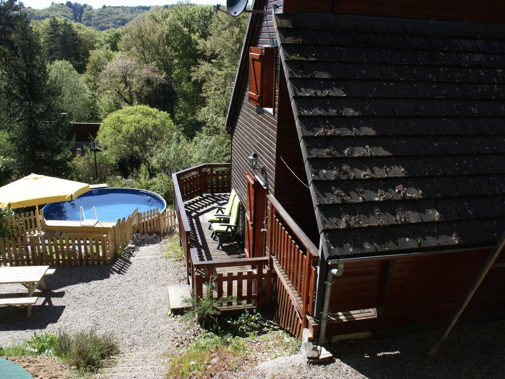 Pretty Chalet In Beaulieu With Private Pool Eksteriør billede